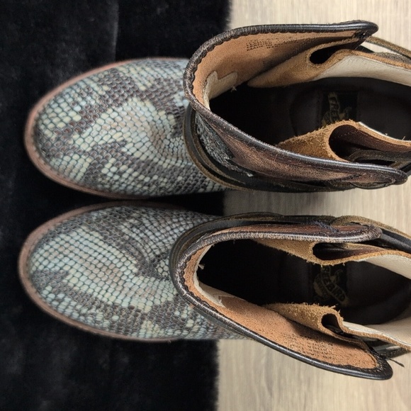 Freebird By Steven, Leather, Snake Skin Print Booties - Picture 7 of 13